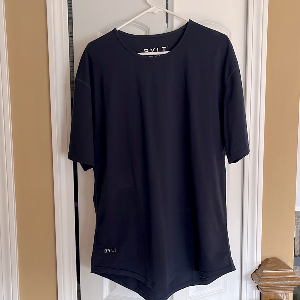 Bylt “drop cut” style shirt XL